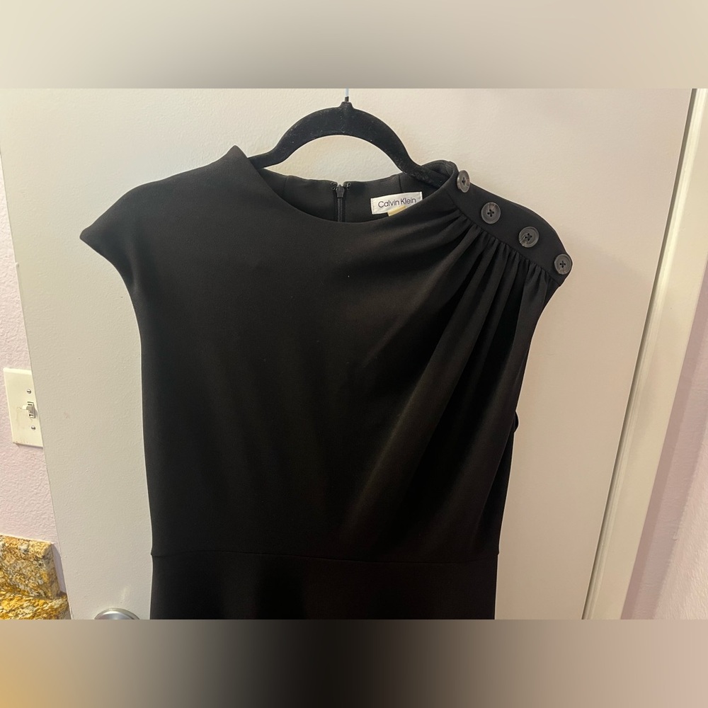 Calvin Klein Elegant Black Dress Like New Size 12/PTP 18-21/Length 48 - Picture 3 of 7